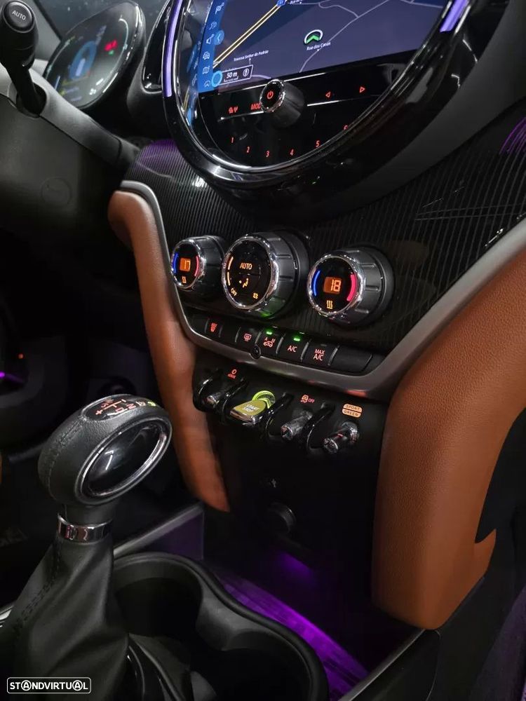 MINI Countryman Cooper SE ALL4 Yours Auto - 27