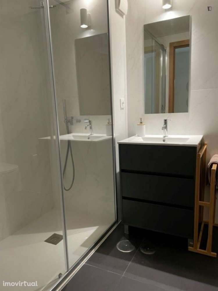 Apartamento com 1 quartos - localizado em São Mamede de Infesta Porto - Grande imagem: 2/29