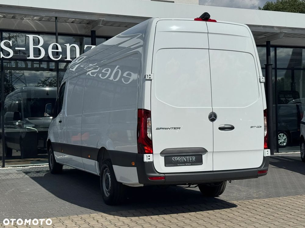 Mercedes-Benz Sprinter 317 CDI - 12