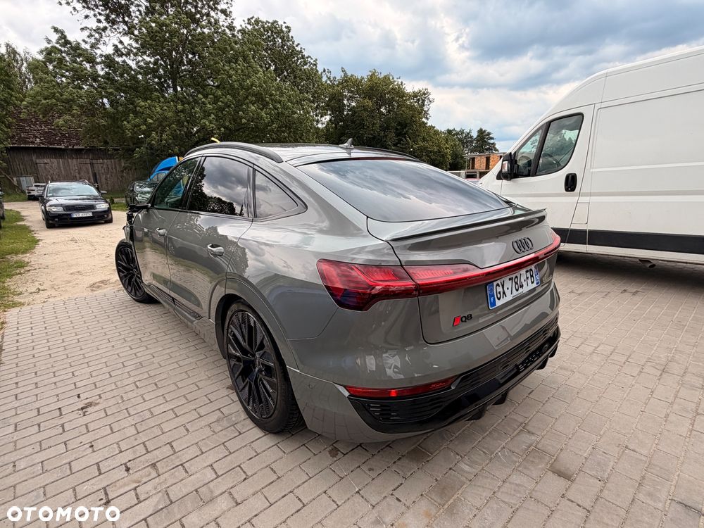 Audi Q8 Sportback e-tron 55 quattro S line - 10