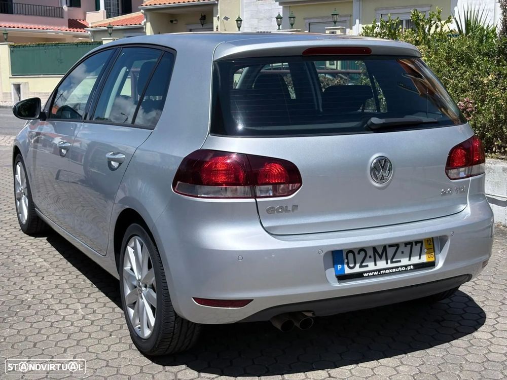 VW Golf 2.0 TDi Highline DSG - 23