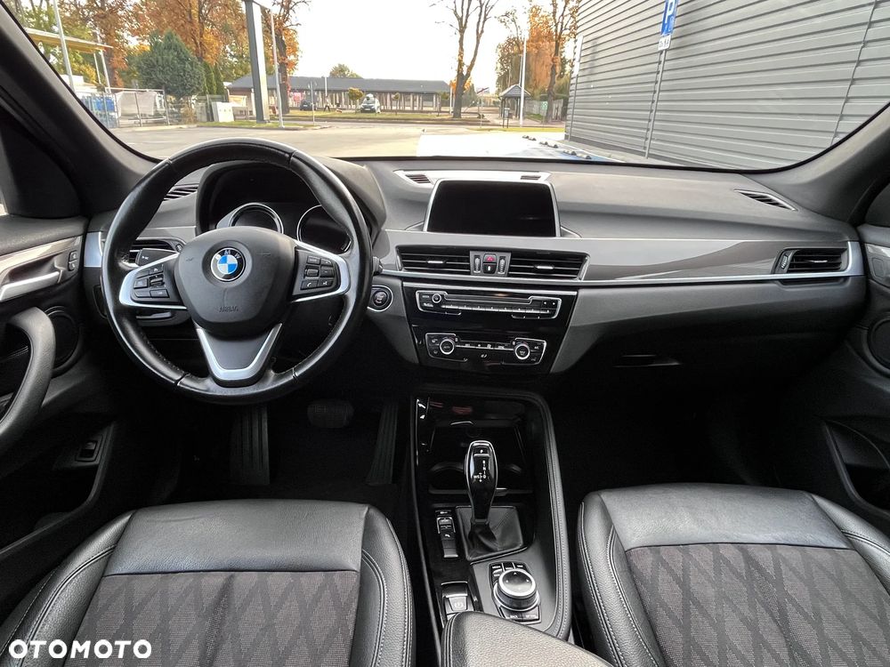 BMW X1 sDrive18d sport - 24