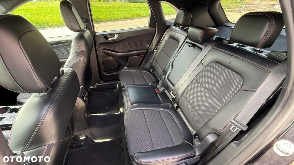 Ford Escape - 32