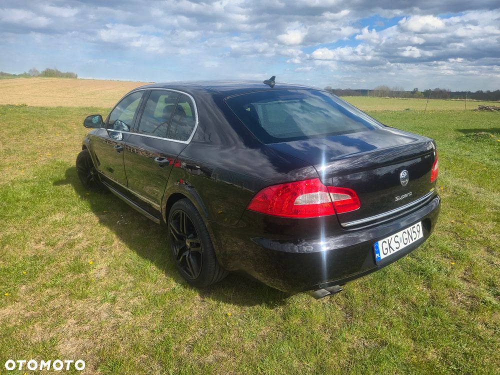 Skoda Superb 2.0 TDI Platinum DSG - 3