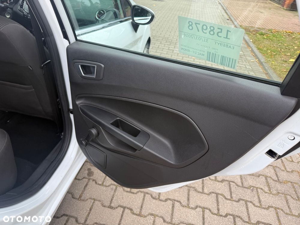 Ford Fiesta - 17