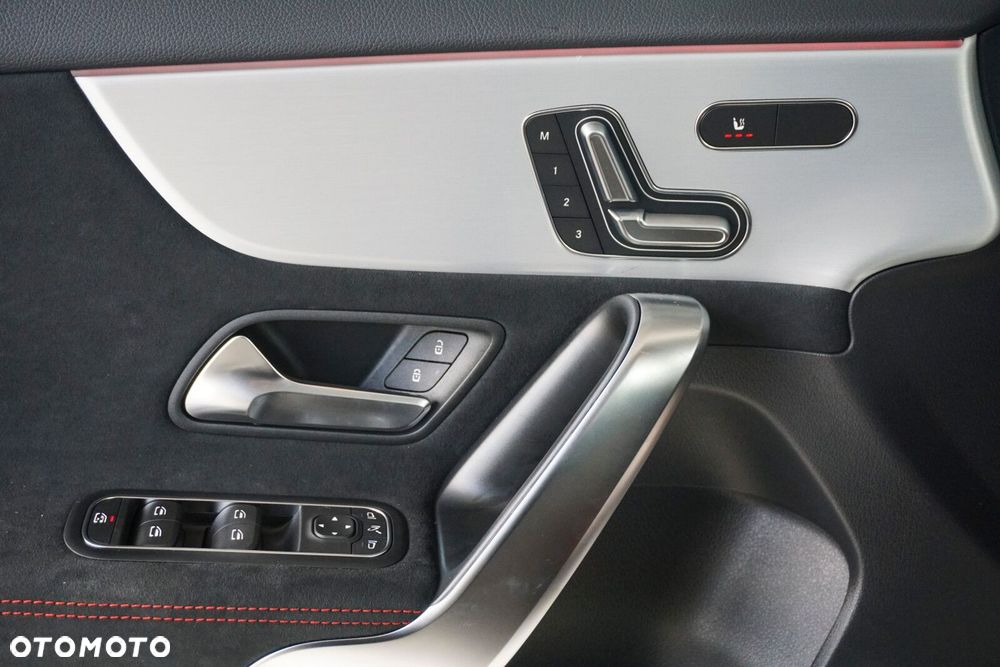 Mercedes-Benz Klasa A 45 S AMG 4-Matic 8G-DCT - 17