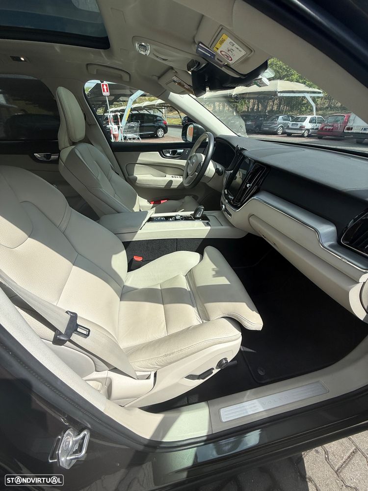 Volvo XC 60 T8 Twin Engine AWD Geartronic Inscription - 12