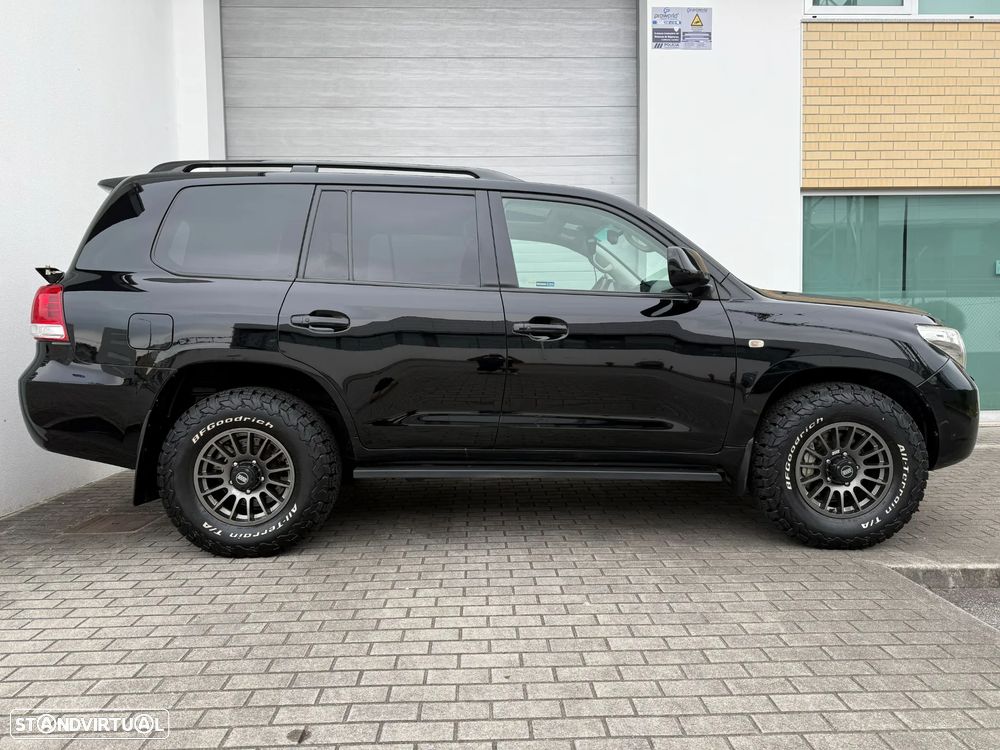 Toyota Land Cruiser 4.5 D-4D V8 - 11