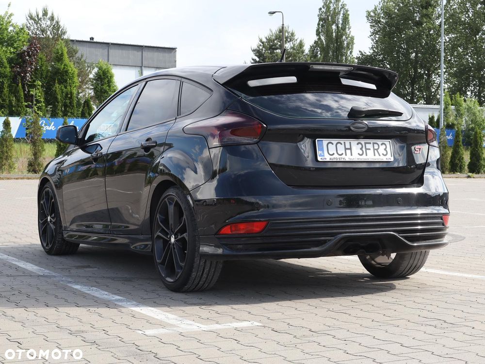 Ford Focus 2.0 EcoBoost ST mit Leder-Exclusiv-Paket - 3