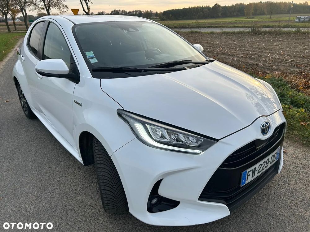 Toyota Yaris Hybrid 1.5 Executive - 3