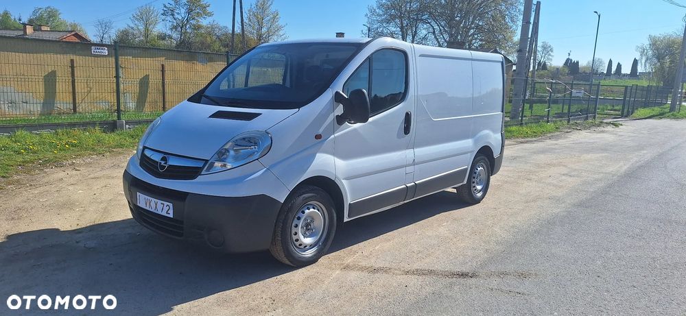 Opel Vivaro - 1