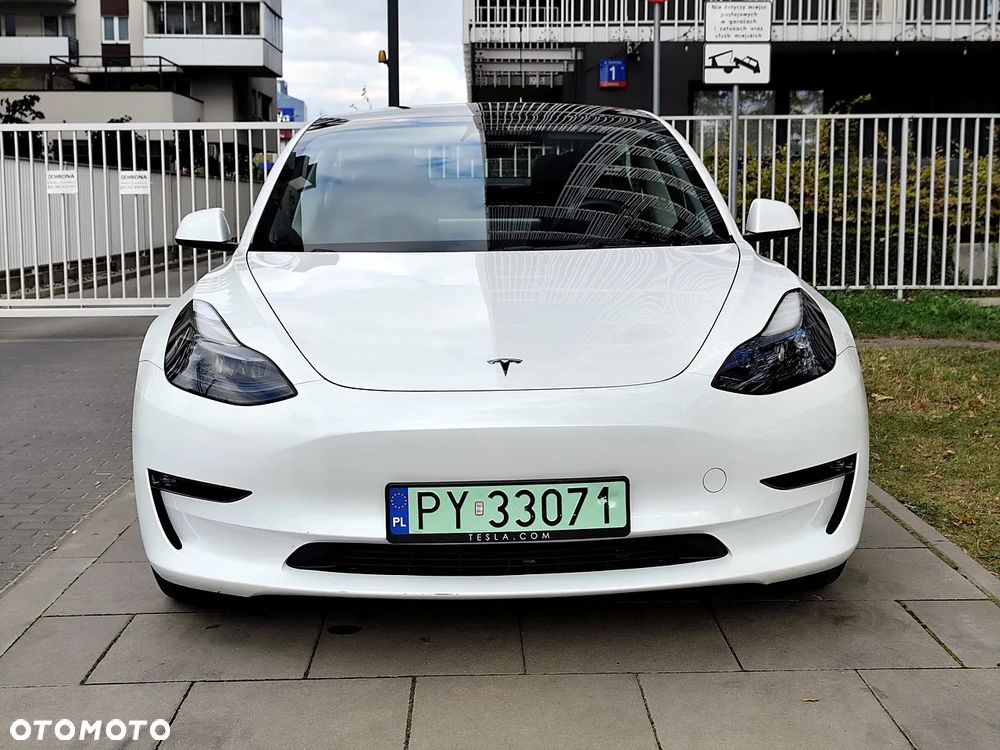 Tesla Model 3 - 7