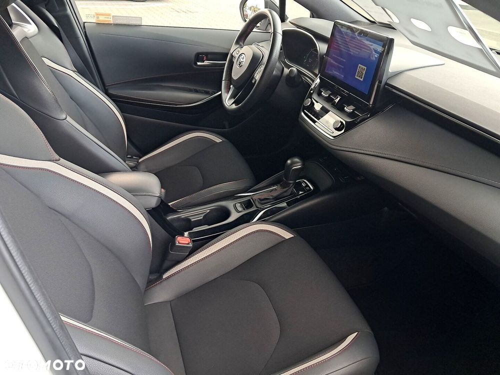 Toyota Corolla 1.8 Hybrid GR Sport Dynamic - 10
