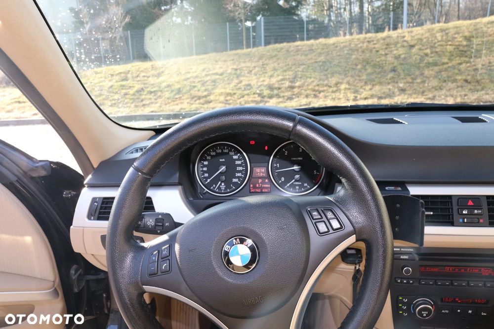 BMW Seria 3 - 19