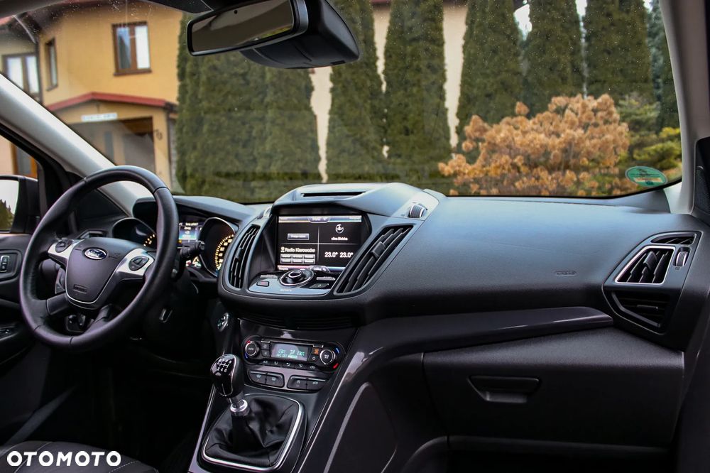 Ford Kuga 2.0 TDCi FWD Titanium - 30