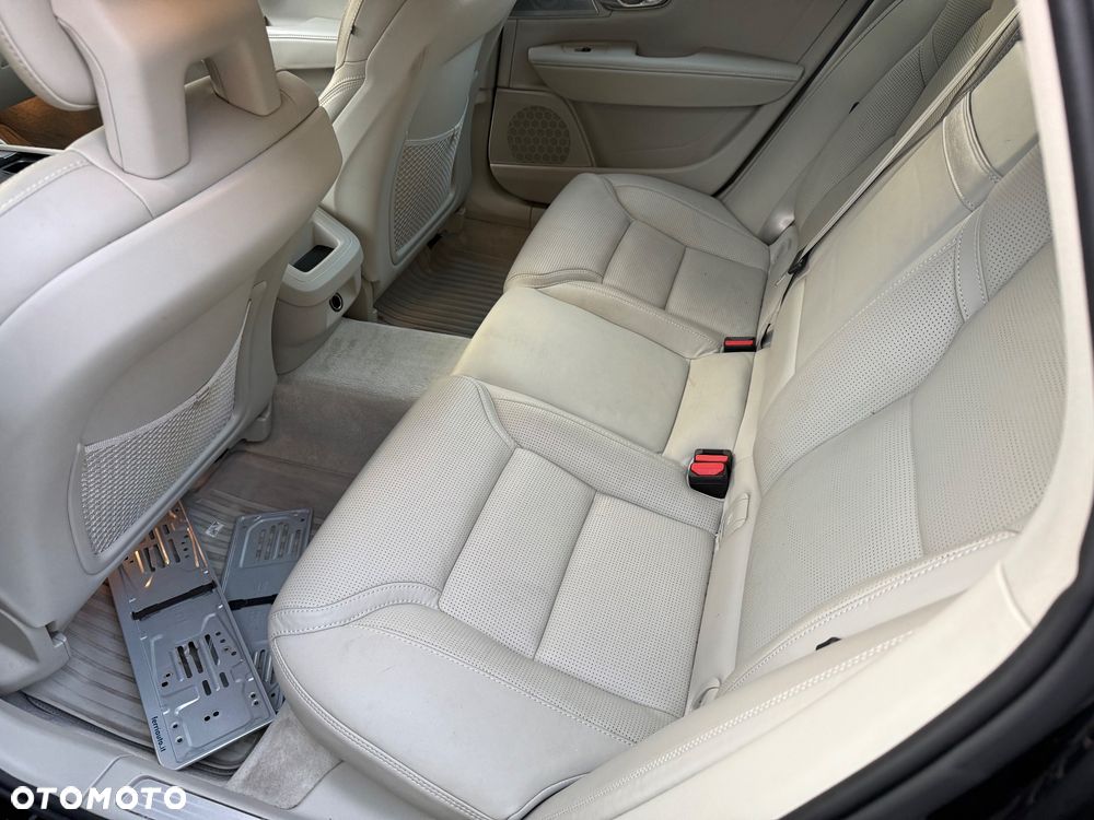 Volvo V90 D5 AWD Geartronic Inscription - 6