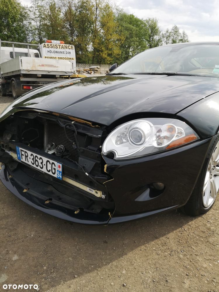 Jaguar XK - 22