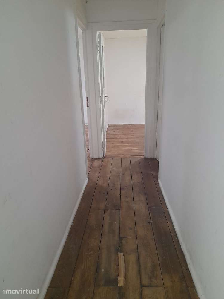 Apartamento Duplex T6 com Varanda em Campo de Ourique/Amoreiras - Grande imagem: 2/20