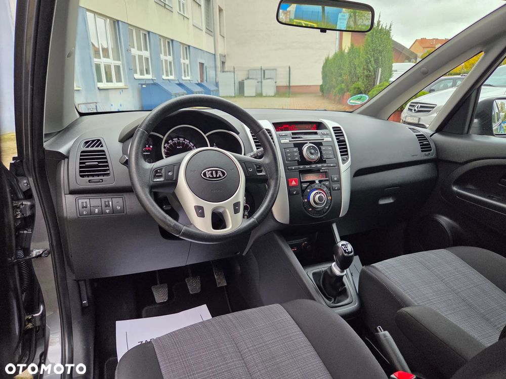 Kia Venga 1.4 CVVT Fifa World Cup Edition - 23