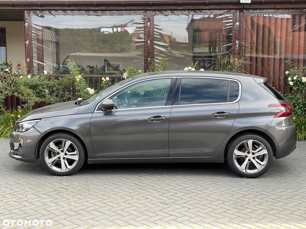 Peugeot 308 PureTech 130 GPF EAT8 Stop & Start Allure Business-Paket - 5