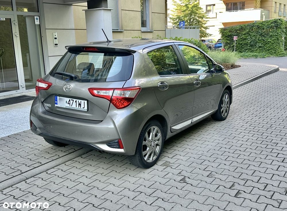 Toyota Yaris 1.5 Selection - 4