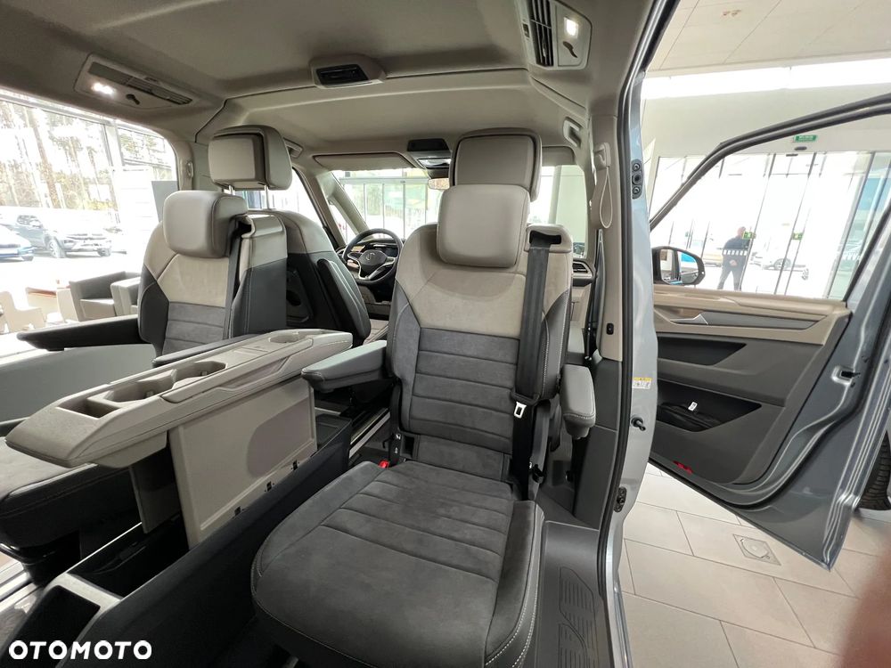 Volkswagen Multivan - 12