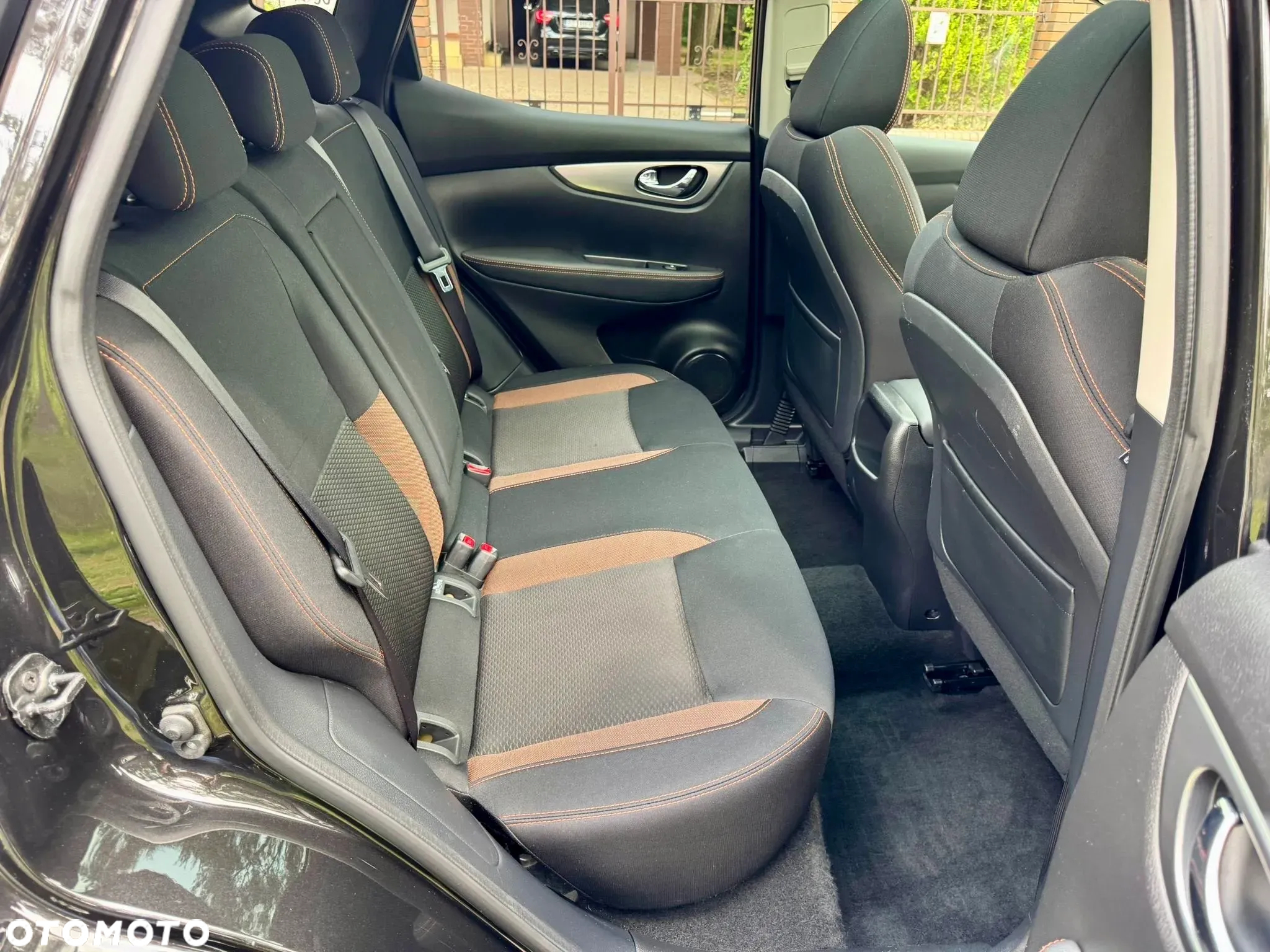 Nissan Qashqai 1.3 DIG-T N-Connecta - 16