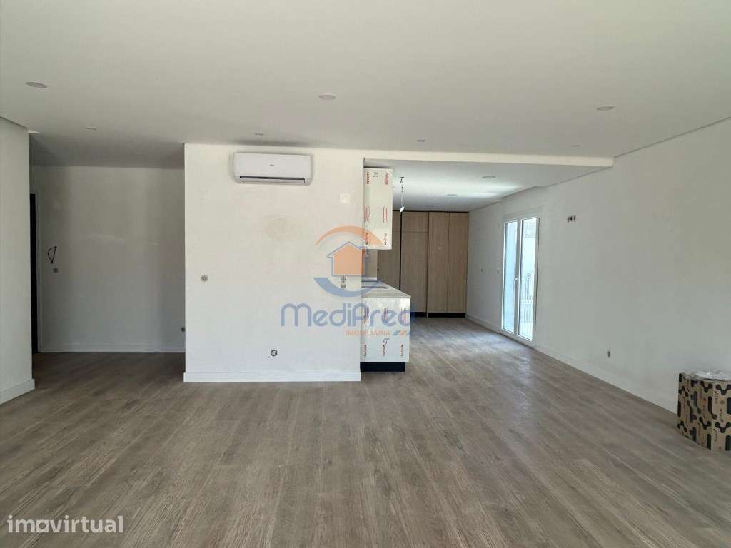 Apartamento T3 com TERRAÇO de 109 m2 e BOX 57 m2 | Ramada, Odivelas - Grande imagem: 2/66