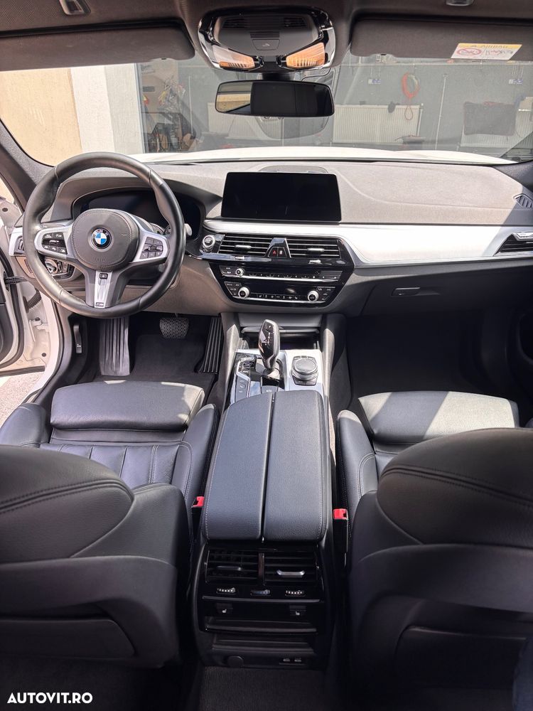 BMW 5 Series 2019 — imagine 8