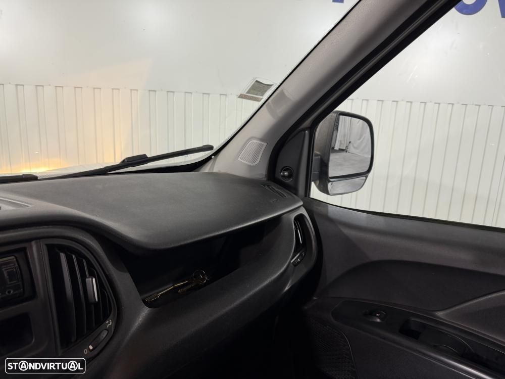 Fiat Doblo Cargo 1.3M-Jet 90cv - 17