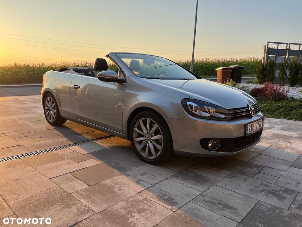 Volkswagen Golf Cabrio 2.0 TDI BlueMotion Technology Exclusive - 2