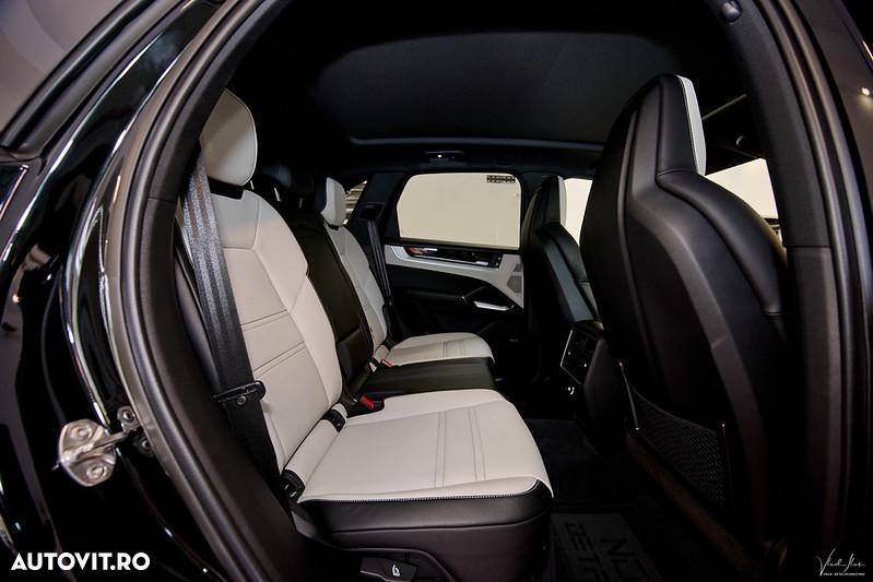 Porsche Cayenne Black Edition - 8
