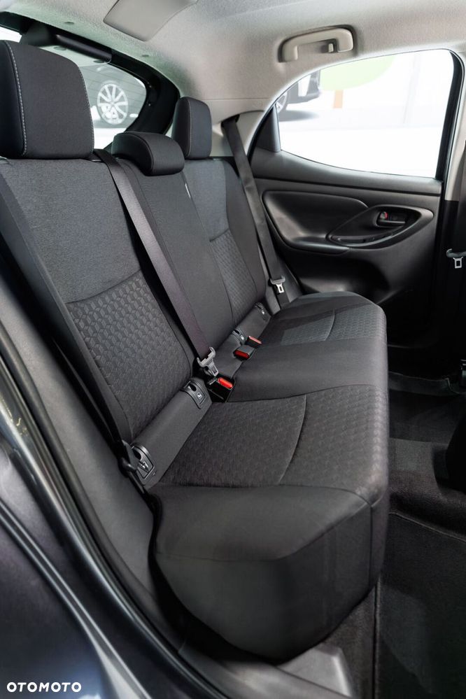 Toyota Yaris - 24