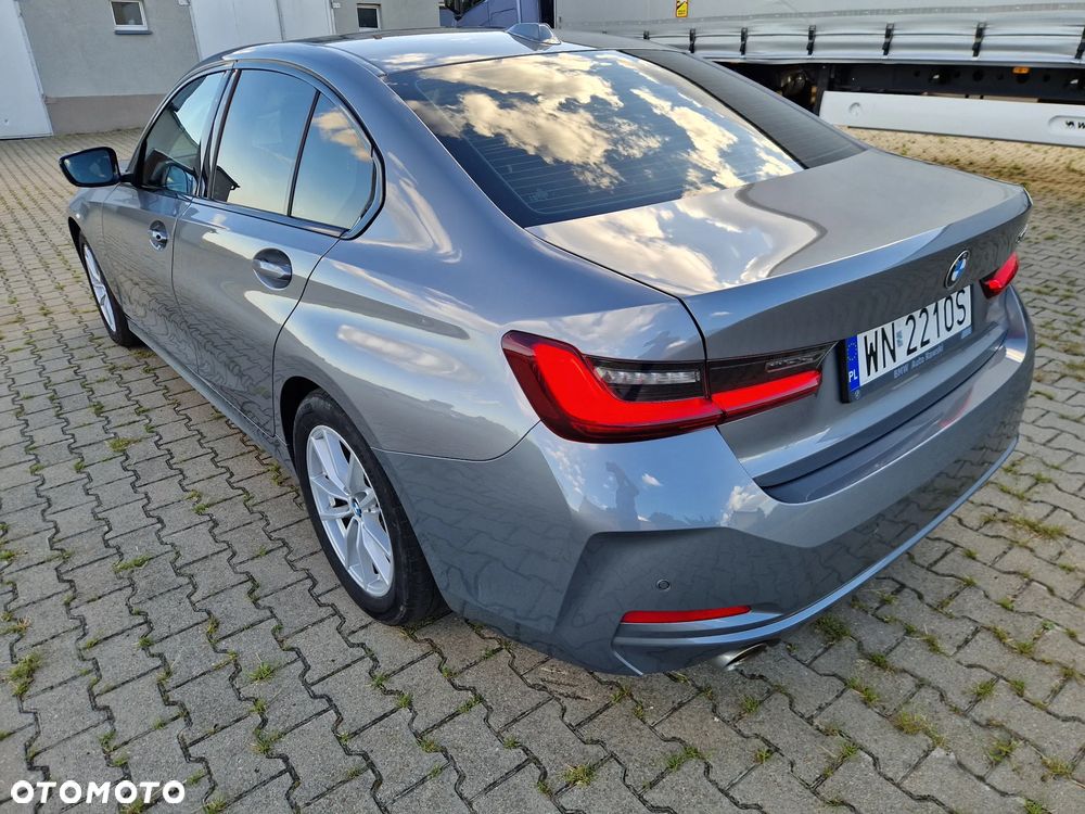 BMW Seria 3 318i - 2