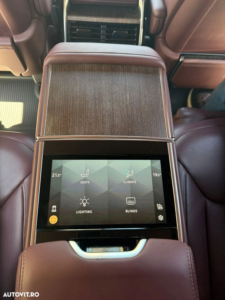 Land Rover Range Rover P400E LWB Autobiography - 11