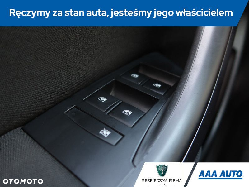 Opel Astra - 16