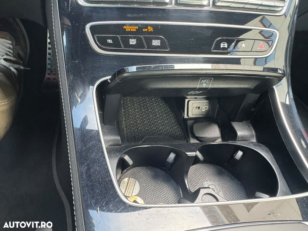 Mercedes-Benz E 300 Aut. - 28
