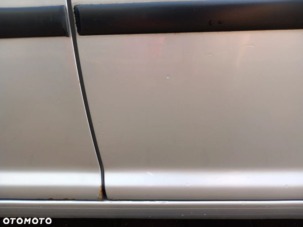 VW GOLF IV DRZWI LEWE TYLNE LEWY TYŁ KOMBI KOLOR: LA7W - 4