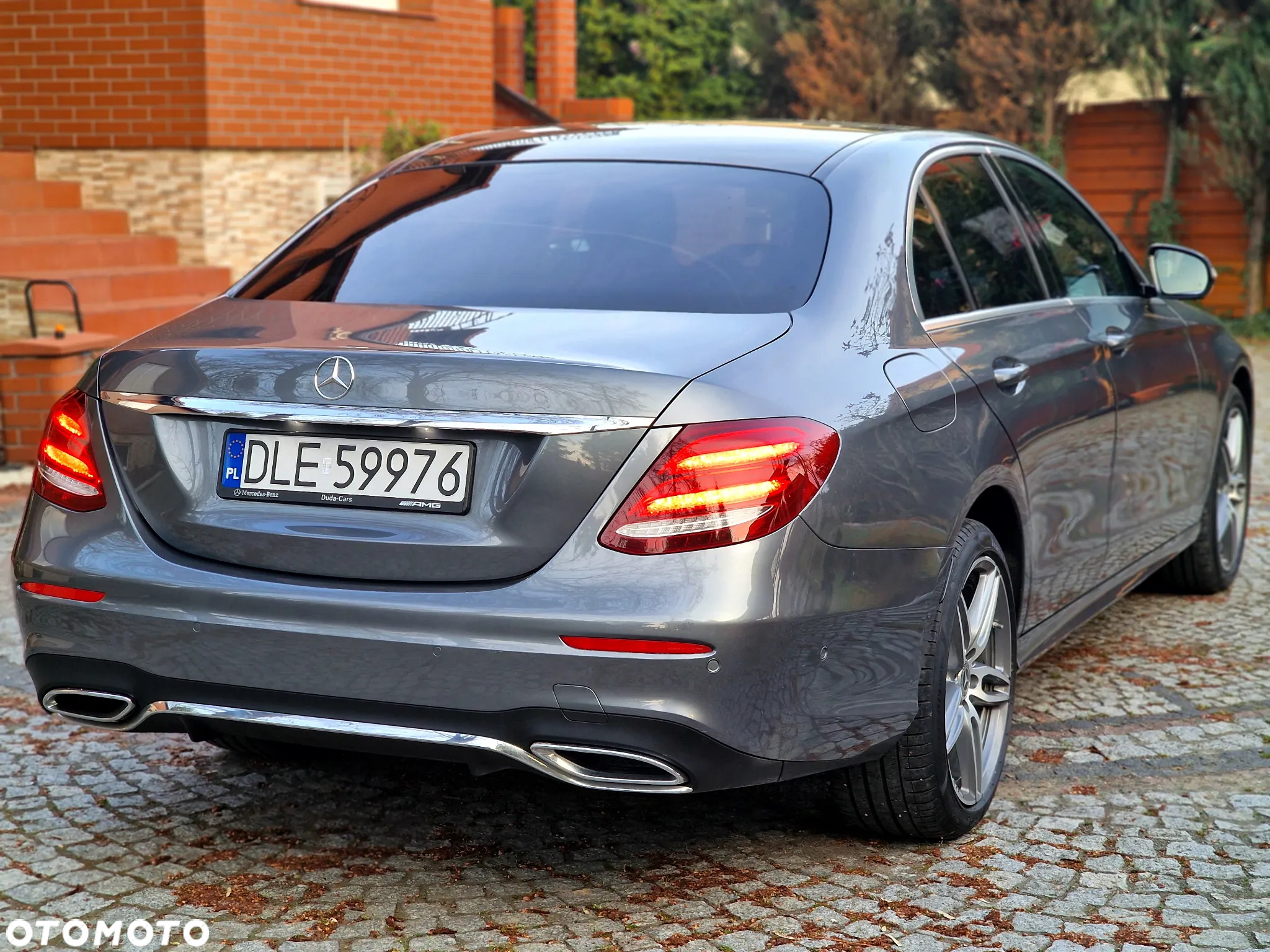 Mercedes-Benz Klasa E 220 d 4-Matic 9G-TRONIC - 4