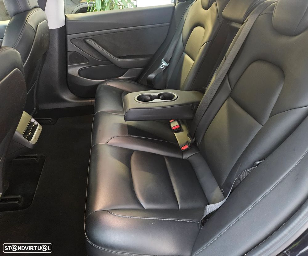 Tesla Model 3 Long Range RWD - 36