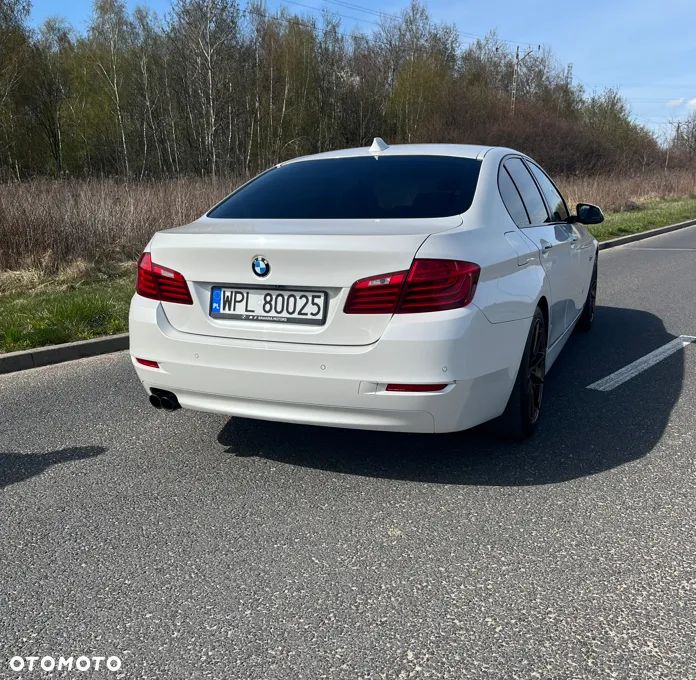 BMW Seria 5 528i - 8