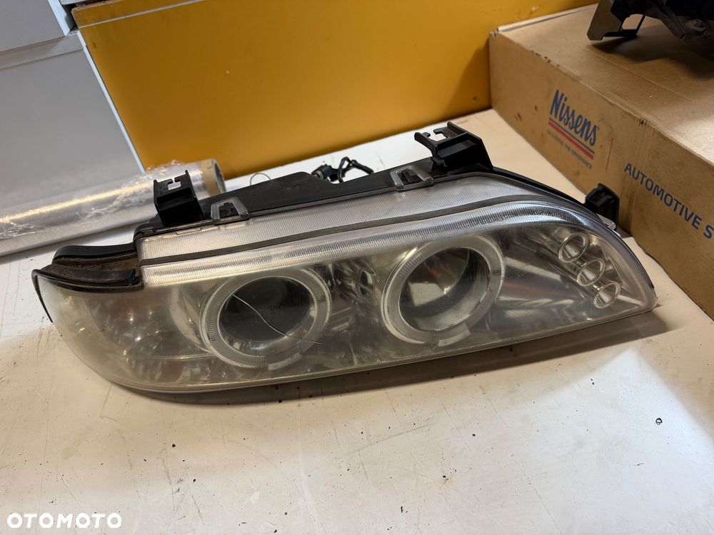 Lampy przód przednie Bmw e39 ringi , ledy. Soczewka - 2