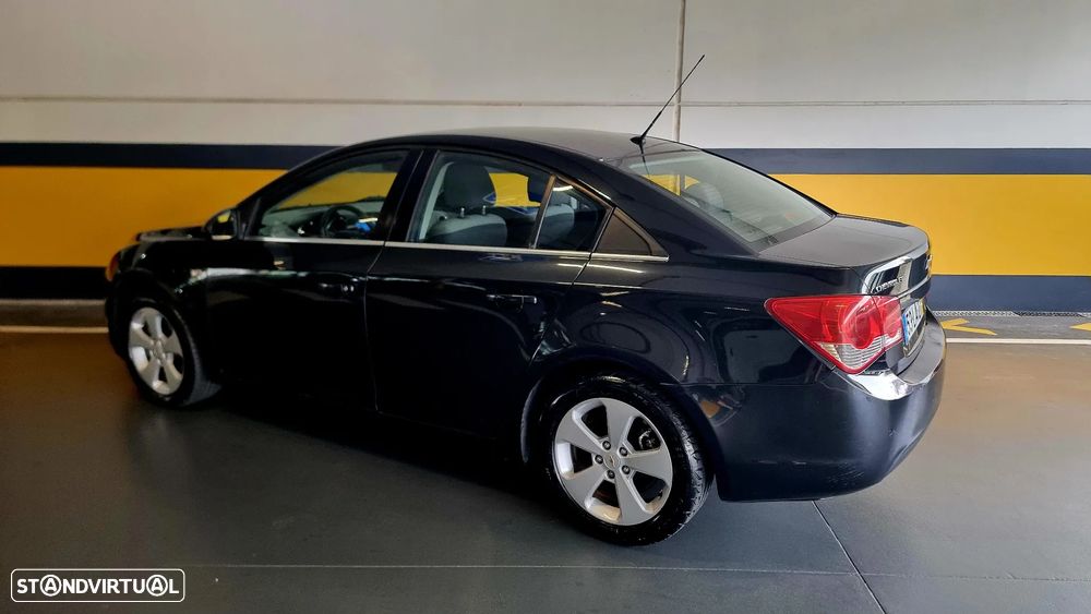 Chevrolet Cruze 2.0 VCDi LT - 11