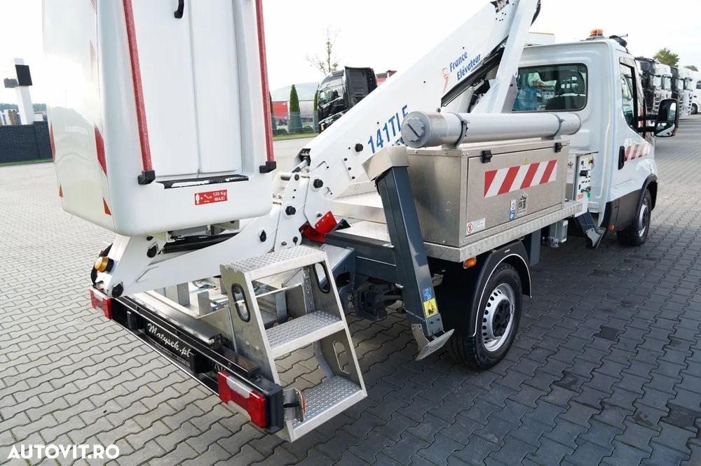 Iveco DAILY 35-140 / Platformă de lucru aeriană / FRANCE ELEVATEUR 141 TLE / 4 STABILIZATOARE / MANUALĂ / 2020 - 10