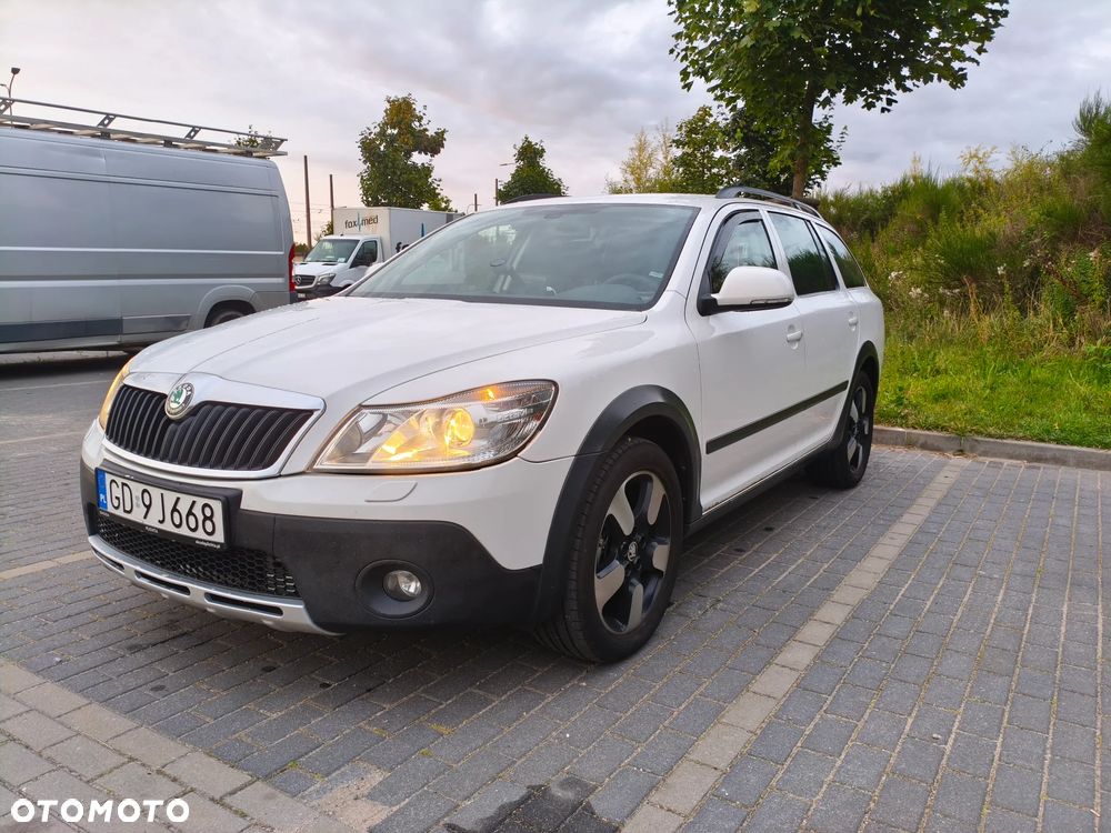 Skoda Octavia Scout 2.0 TDI DPF DSG - 1