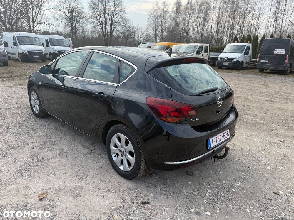 Opel Astra 1.7 CDTI DPF Cosmo - 5