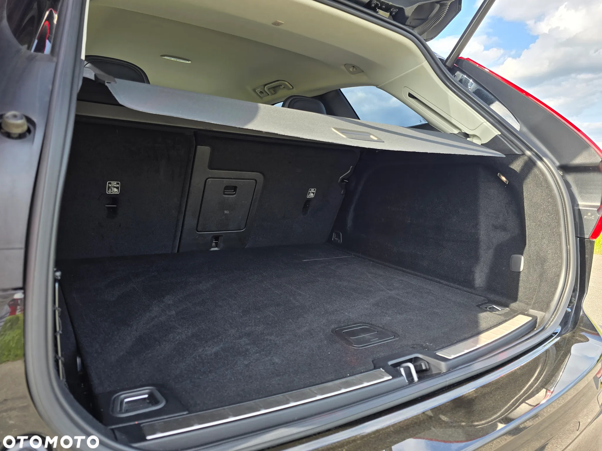 Volvo XC 60 D4 Momentum Pro - 9