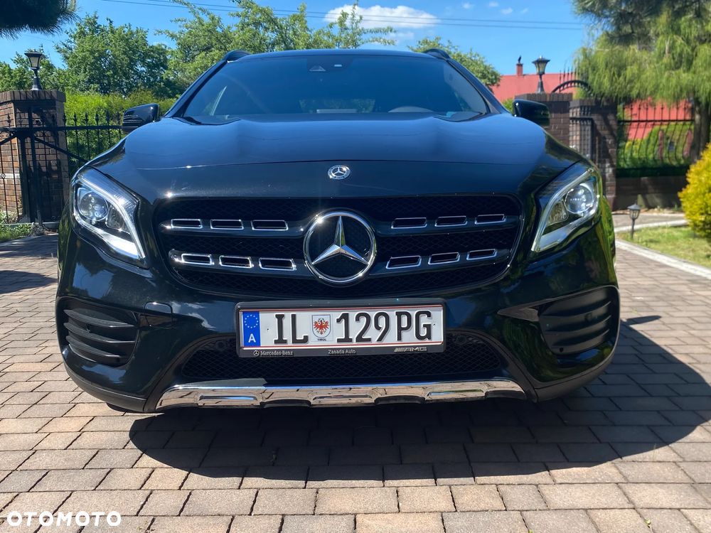 Mercedes-Benz GLA 200 AMG Line - 11