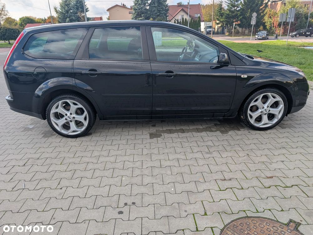 Ford Focus Turnier 2.0 16V Fun X - 4