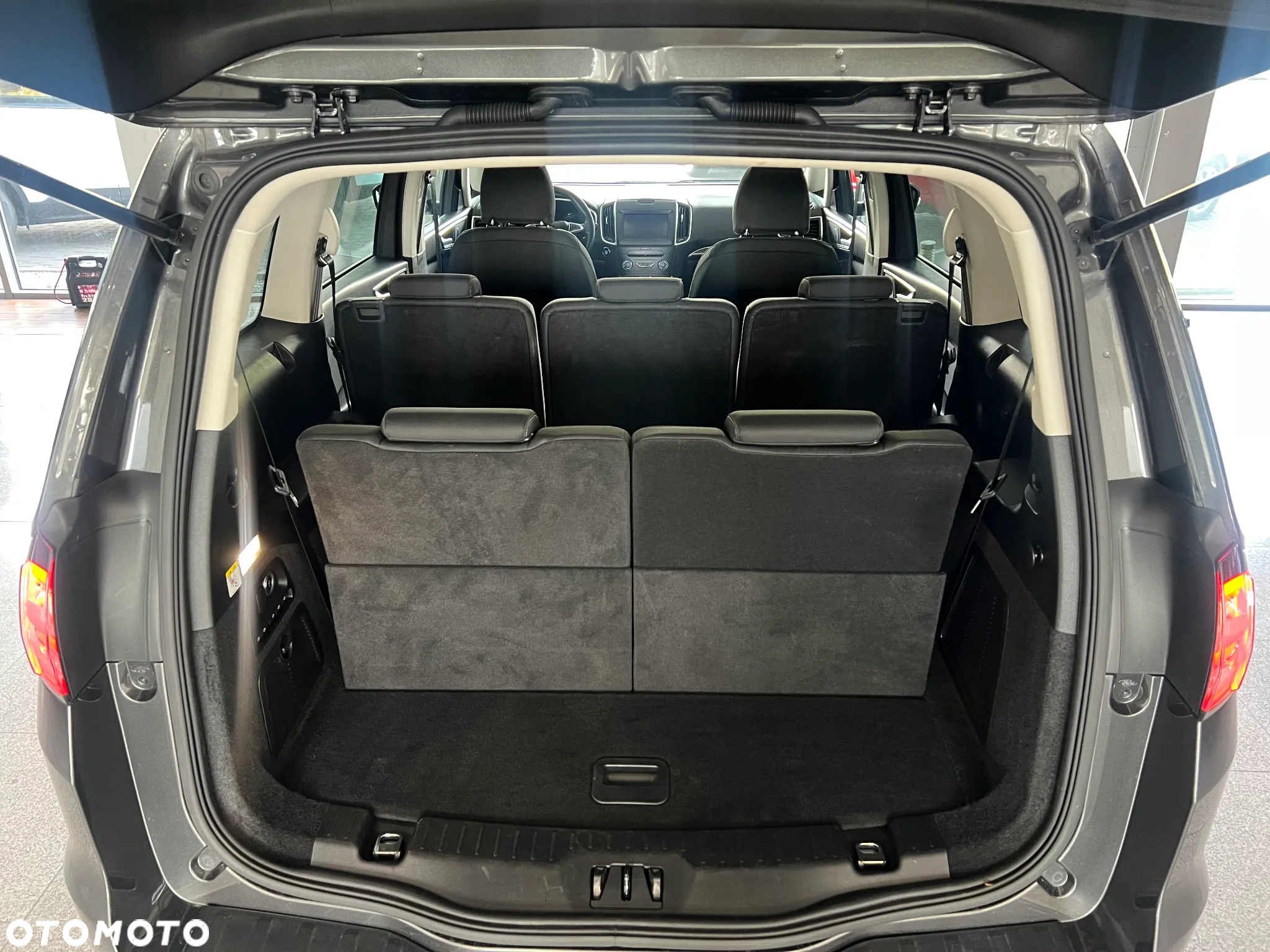 Ford Galaxy 2.0 EcoBlue Titanium - 14